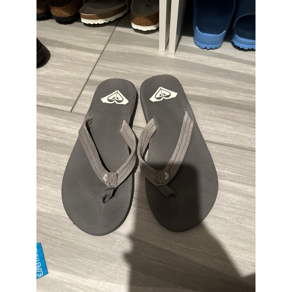 Roxy Sandals - Picture 1 of 2